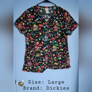 Dickies scrub top: Large/Black with print